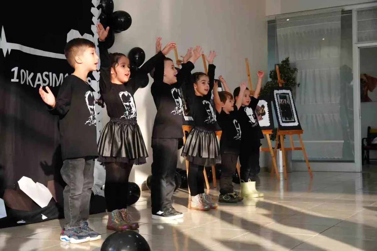Düzce Belediyesi Çocuk Üniversitesi’nde Atatürk Anma Töreni