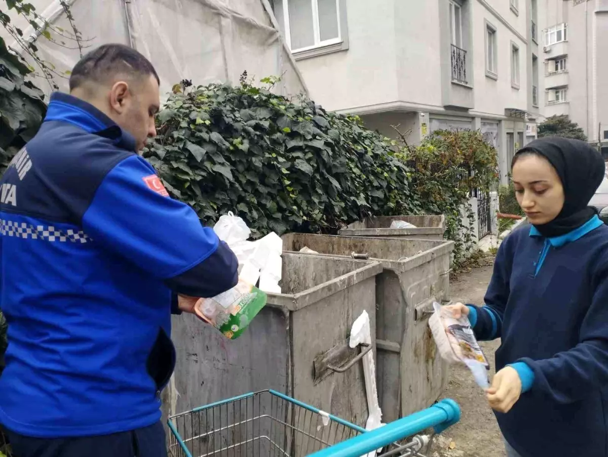 Kocaeli’de Zabıta Ekipleri Tarihi Geçmiş Ürünlere Geçit Vermiyor