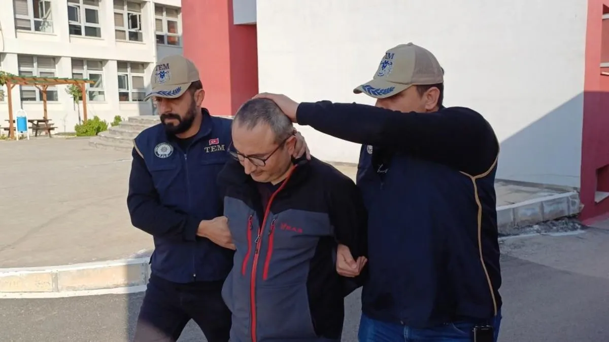 Adana’da FETÖ’den ihraç firari yüzbaşı yakalandı