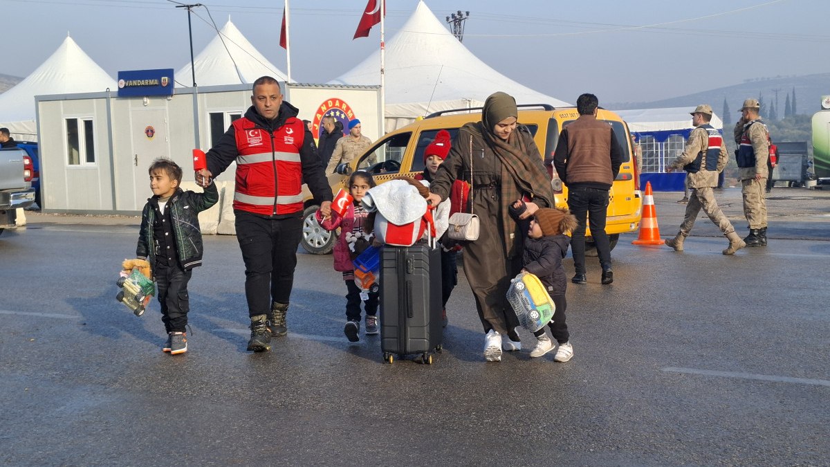 Hamalı Muayyeed: Herkes dönsün ve Suriye’yi ayağa kaldıralım