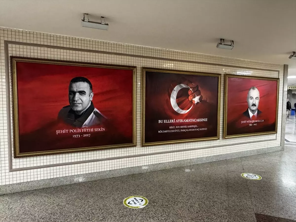 İzmir Adliyesi şehitleri anısına “Sözümüz Olsun Unutmayacağız” kitapçığı hazırlandı